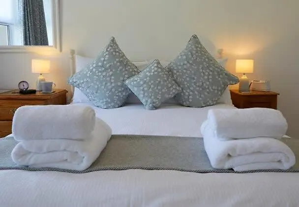 Six Matlock - Gorgeous Apartment, Stunning Sea Views Hébergement de vacances Filey